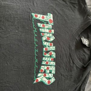 Black rose Thrasher Tee!